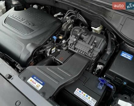 Черный Хендай Санта Фе, объемом двигателя 2.2 л и пробегом 129 тыс. км за 21877 $, фото 49 на Automoto.ua