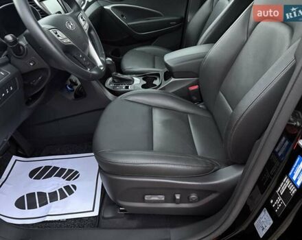 Черный Хендай Санта Фе, объемом двигателя 2.2 л и пробегом 129 тыс. км за 21877 $, фото 20 на Automoto.ua