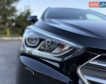 Черный Хендай Санта Фе, объемом двигателя 2.2 л и пробегом 179 тыс. км за 23300 $, фото 20 на Automoto.ua