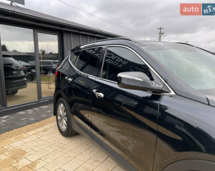 Черный Хендай Санта Фе, объемом двигателя 2 л и пробегом 176 тыс. км за 13600 $, фото 4 на Automoto.ua