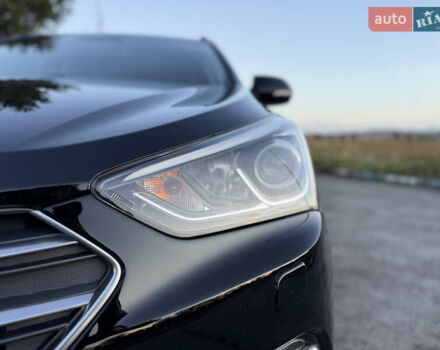 Черный Хендай Санта Фе, объемом двигателя 2.2 л и пробегом 179 тыс. км за 23300 $, фото 19 на Automoto.ua