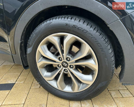 Черный Хендай Санта Фе, объемом двигателя 2 л и пробегом 176 тыс. км за 13600 $, фото 16 на Automoto.ua