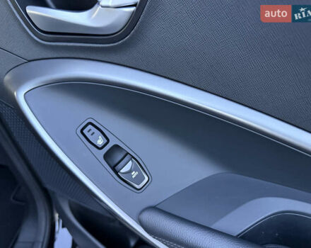 Черный Хендай Санта Фе, объемом двигателя 2.2 л и пробегом 179 тыс. км за 23300 $, фото 50 на Automoto.ua