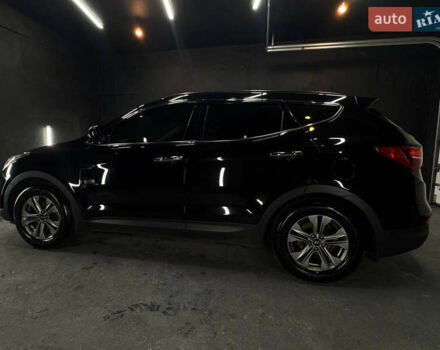 Черный Хендай Санта Фе, объемом двигателя 2.35 л и пробегом 135 тыс. км за 19800 $, фото 6 на Automoto.ua