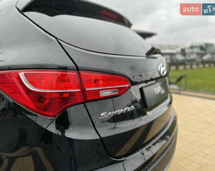 Черный Хендай Санта Фе, объемом двигателя 2 л и пробегом 176 тыс. км за 13600 $, фото 9 на Automoto.ua