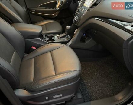 Черный Хендай Санта Фе, объемом двигателя 2.2 л и пробегом 129 тыс. км за 21877 $, фото 37 на Automoto.ua