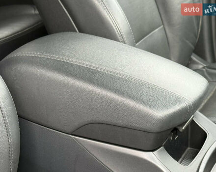 Черный Хендай Санта Фе, объемом двигателя 2.2 л и пробегом 190 тыс. км за 21650 $, фото 61 на Automoto.ua