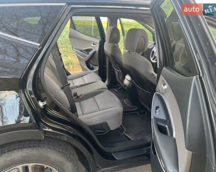 Черный Хендай Санта Фе, объемом двигателя 2.4 л и пробегом 296 тыс. км за 14750 $, фото 8 на Automoto.ua