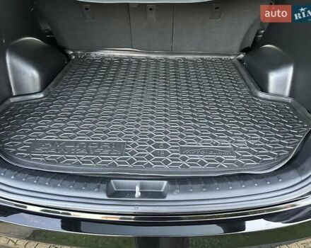 Чорний Хендай Санта Фе, об'ємом двигуна 2.2 л та пробігом 199 тис. км за 19397 $, фото 156 на Automoto.ua