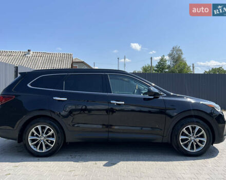 Черный Хендай Санта Фе, объемом двигателя 3.34 л и пробегом 175 тыс. км за 17999 $, фото 6 на Automoto.ua