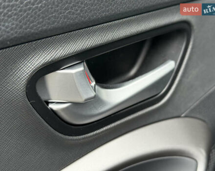 Чорний Хендай Санта Фе, об'ємом двигуна 2.2 л та пробігом 190 тис. км за 20999 $, фото 40 на Automoto.ua