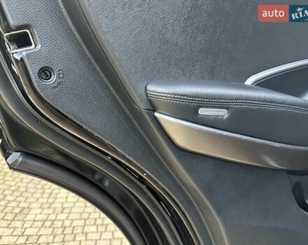 Чорний Хендай Санта Фе, об'ємом двигуна 2.2 л та пробігом 199 тис. км за 19397 $, фото 140 на Automoto.ua