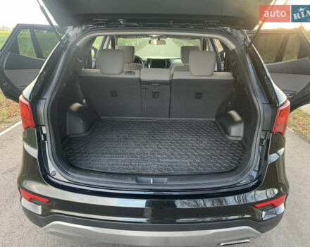 Черный Хендай Санта Фе, объемом двигателя 2.4 л и пробегом 296 тыс. км за 14750 $, фото 10 на Automoto.ua