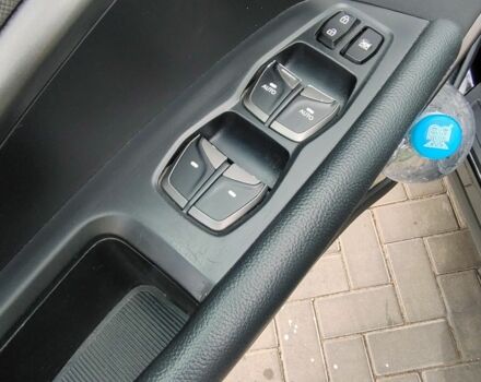 Черный Хендай Санта Фе, объемом двигателя 2.4 л и пробегом 290 тыс. км за 14800 $, фото 14 на Automoto.ua