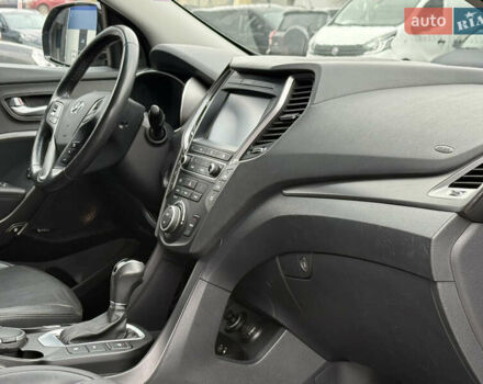 Черный Хендай Санта Фе, объемом двигателя 2.2 л и пробегом 190 тыс. км за 21650 $, фото 49 на Automoto.ua