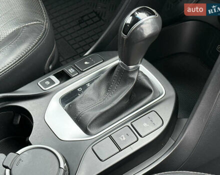 Чорний Хендай Санта Фе, об'ємом двигуна 2.2 л та пробігом 190 тис. км за 20999 $, фото 57 на Automoto.ua