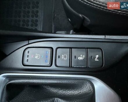 Чорний Хендай Санта Фе, об'ємом двигуна 2.2 л та пробігом 199 тис. км за 19397 $, фото 122 на Automoto.ua