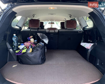 Черный Хендай Санта Фе, объемом двигателя 3.34 л и пробегом 175 тыс. км за 17999 $, фото 14 на Automoto.ua