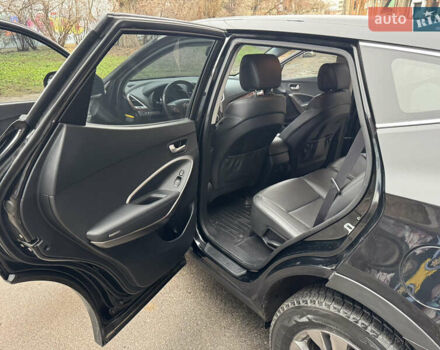 Черный Хендай Санта Фе, объемом двигателя 2 л и пробегом 175 тыс. км за 19950 $, фото 13 на Automoto.ua