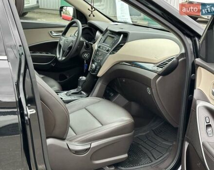 Черный Хендай Санта Фе, объемом двигателя 2.36 л и пробегом 130 тыс. км за 14690 $, фото 21 на Automoto.ua