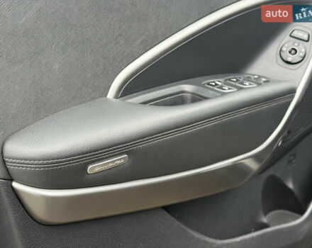 Чорний Хендай Санта Фе, об'ємом двигуна 2.2 л та пробігом 190 тис. км за 20999 $, фото 35 на Automoto.ua