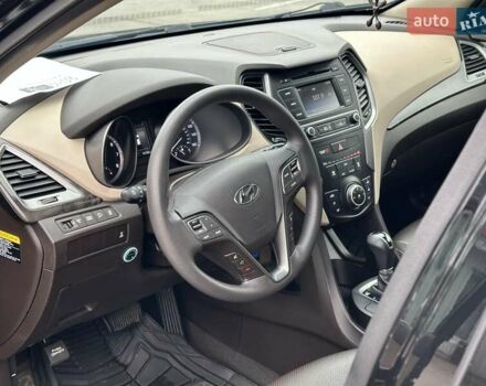 Черный Хендай Санта Фе, объемом двигателя 2.36 л и пробегом 130 тыс. км за 14690 $, фото 10 на Automoto.ua
