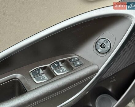 Черный Хендай Санта Фе, объемом двигателя 2.36 л и пробегом 130 тыс. км за 14690 $, фото 11 на Automoto.ua