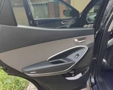 Черный Хендай Санта Фе, объемом двигателя 2.4 л и пробегом 290 тыс. км за 14800 $, фото 5 на Automoto.ua