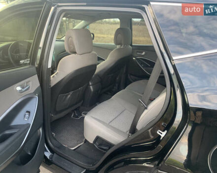 Черный Хендай Санта Фе, объемом двигателя 2.4 л и пробегом 296 тыс. км за 14750 $, фото 9 на Automoto.ua