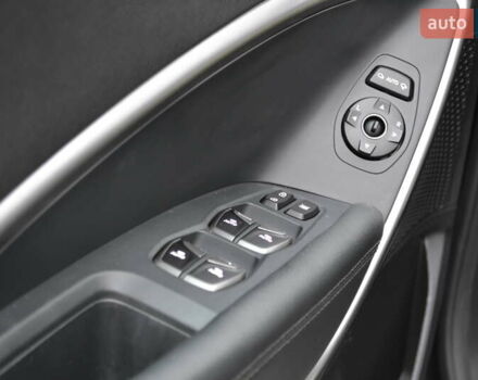 Хендай Санта Фе 2017 в Белой Церкве на Automoto.ua Черный Хендай Санта Фе, объемом двигателя 2.2 л и пробегом 122 тыс. км за 24500 $, фото 41 на Automoto.ua