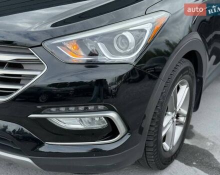 Черный Хендай Санта Фе, объемом двигателя 2.4 л и пробегом 115 тыс. км за 17400 $, фото 4 на Automoto.ua