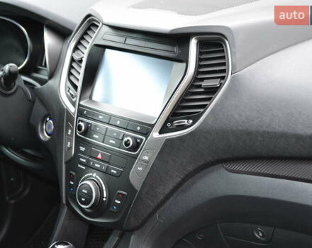 Хендай Санта Фе 2017 в Белой Церкве на Automoto.ua Черный Хендай Санта Фе, объемом двигателя 2.2 л и пробегом 122 тыс. км за 24500 $, фото 38 на Automoto.ua