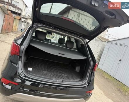 Черный Хендай Санта Фе, объемом двигателя 2 л и пробегом 8 тыс. км за 23000 $, фото 23 на Automoto.ua