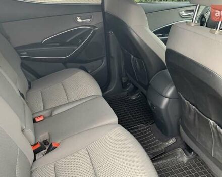 Черный Хендай Санта Фе, объемом двигателя 2.36 л и пробегом 177 тыс. км за 13700 $, фото 6 на Automoto.ua