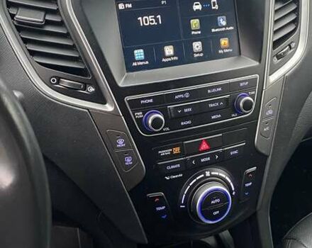 Чорний Хендай Санта Фе, об'ємом двигуна 2 л та пробігом 84 тис. км за 19446 $, фото 6 на Automoto.ua