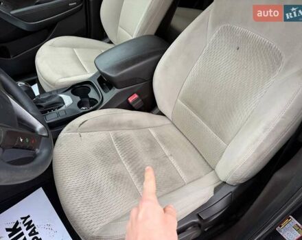 Черный Хендай Санта Фе, объемом двигателя 2.4 л и пробегом 245 тыс. км за 11200 $, фото 10 на Automoto.ua