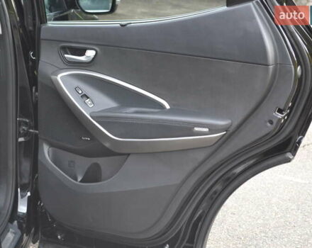 Хендай Санта Фе 2017 в Белой Церкве на Automoto.ua Черный Хендай Санта Фе, объемом двигателя 2.2 л и пробегом 122 тыс. км за 24500 $, фото 53 на Automoto.ua