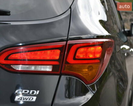 Хендай Санта Фе 2017 в Белой Церкве на Automoto.ua Черный Хендай Санта Фе, объемом двигателя 2.2 л и пробегом 122 тыс. км за 24500 $, фото 7 на Automoto.ua