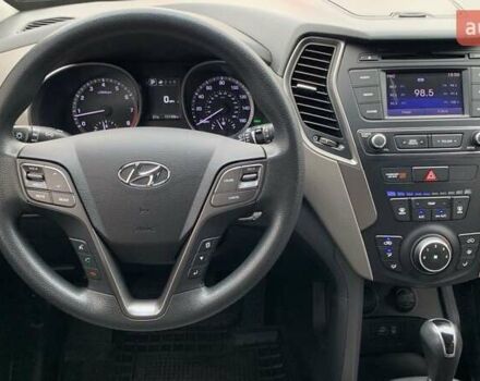 Черный Хендай Санта Фе, объемом двигателя 2.36 л и пробегом 177 тыс. км за 13700 $, фото 8 на Automoto.ua