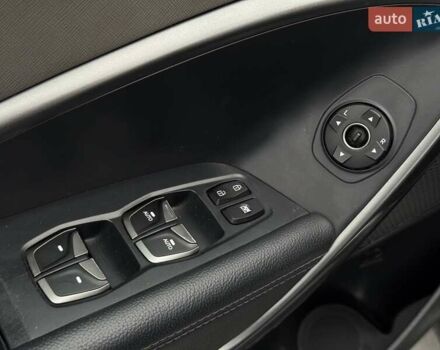 Черный Хендай Санта Фе, объемом двигателя 2.4 л и пробегом 115 тыс. км за 17400 $, фото 21 на Automoto.ua