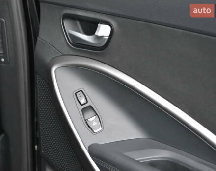 Хендай Санта Фе 2017 в Белой Церкве на Automoto.ua Черный Хендай Санта Фе, объемом двигателя 2.2 л и пробегом 122 тыс. км за 24500 $, фото 63 на Automoto.ua