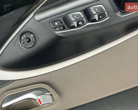 Черный Хендай Санта Фе, объемом двигателя 2.36 л и пробегом 130 тыс. км за 16300 $, фото 6 на Automoto.ua