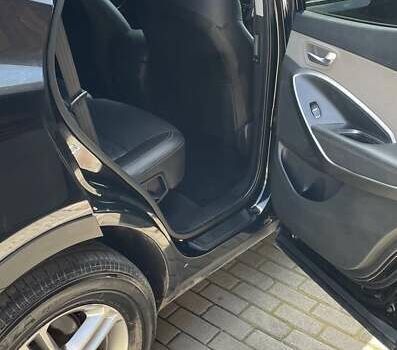 Черный Хендай Санта Фе, объемом двигателя 2.36 л и пробегом 125 тыс. км за 16700 $, фото 7 на Automoto.ua