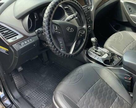 Черный Хендай Санта Фе, объемом двигателя 2.36 л и пробегом 125 тыс. км за 16700 $, фото 2 на Automoto.ua