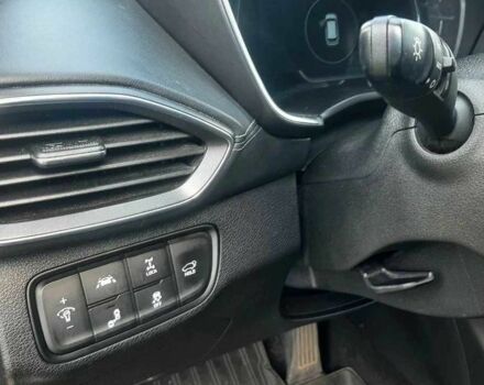 Хендай Санта Фе 2018 в Киеве на Automoto.ua Черный Хендай Санта Фе, объемом двигателя 2.2 л и пробегом 121 тыс. км за 19999 $, фото 6 на Automoto.ua