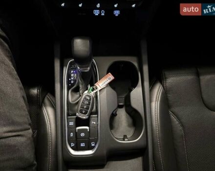 Чорний Хендай Санта Фе, об'ємом двигуна 2 л та пробігом 77 тис. км за 27500 $, фото 16 на Automoto.ua