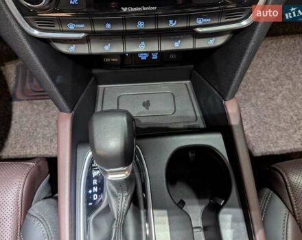 Чорний Хендай Санта Фе, об'ємом двигуна 2 л та пробігом 116 тис. км за 29700 $, фото 17 на Automoto.ua