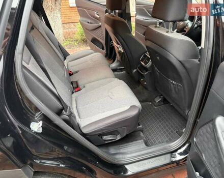 Черный Хендай Санта Фе, объемом двигателя 2.15 л и пробегом 233 тыс. км за 22000 $, фото 35 на Automoto.ua