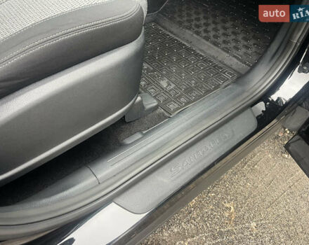 Черный Хендай Санта Фе, объемом двигателя 2.5 л и пробегом 15 тыс. км за 29000 $, фото 45 на Automoto.ua