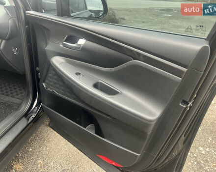 Черный Хендай Санта Фе, объемом двигателя 2.5 л и пробегом 15 тыс. км за 29000 $, фото 52 на Automoto.ua